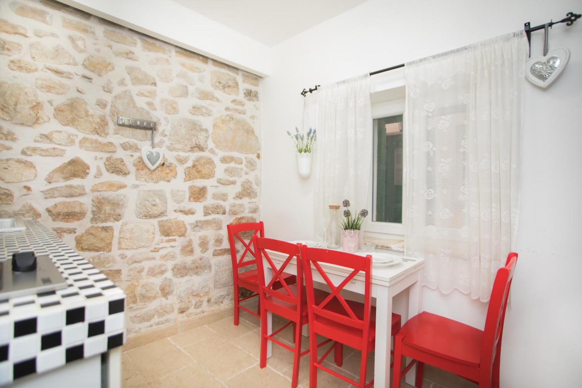 Apartments Nove Crkve 시베니크 외부 사진