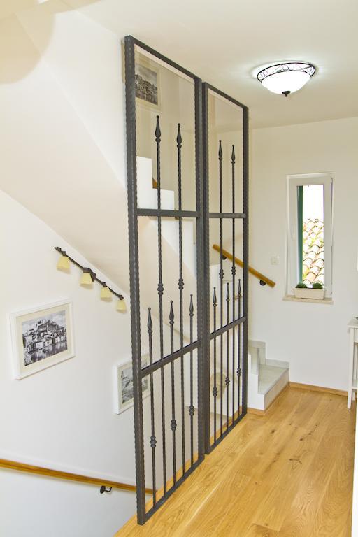 Apartments Nove Crkve 시베니크 객실 사진